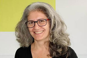 Frau Dr. Elvira Naimiller